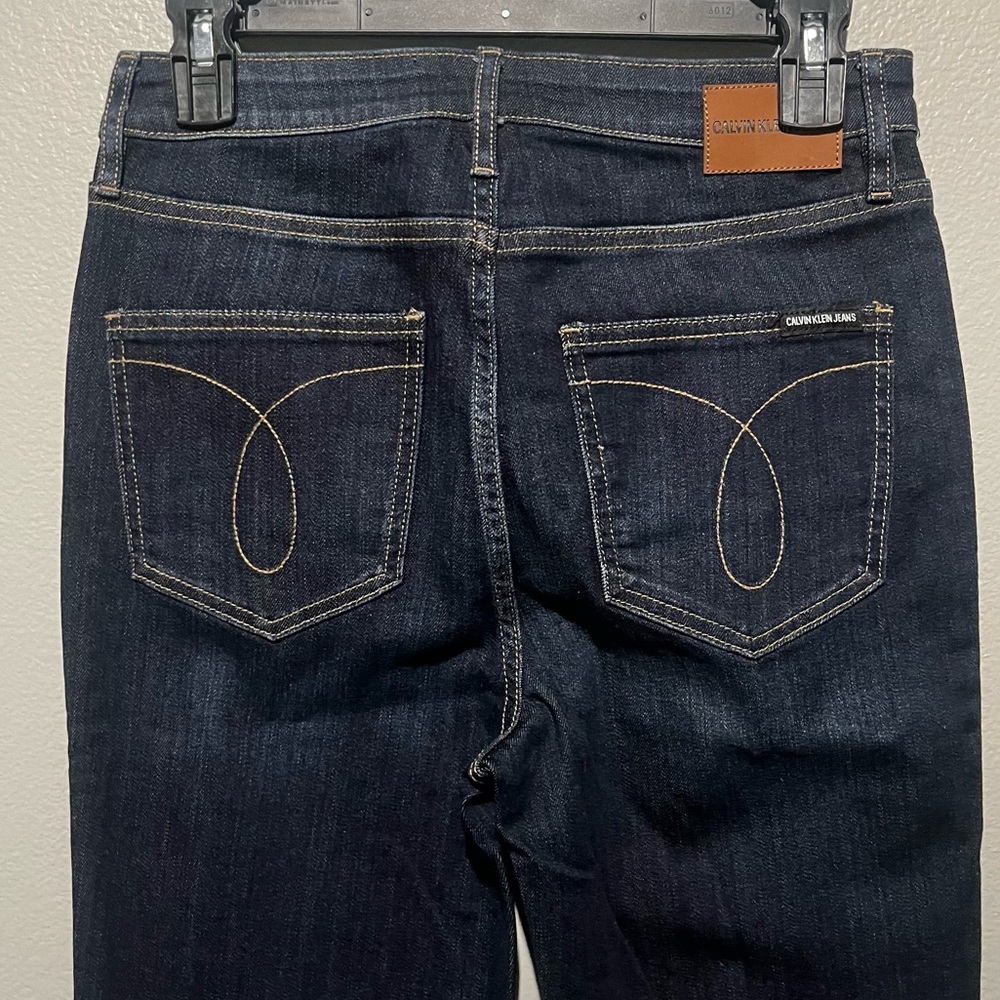 CALVIN KLEIN-NWT Dark Blue High Rise Bootcut Jeans Size 28 - Picture 3 of 7